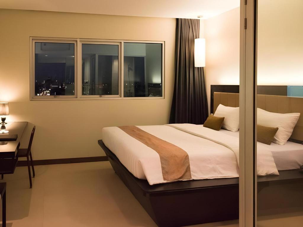 Gajahmada Avara Boutique Hotel Pontianak Exterior photo