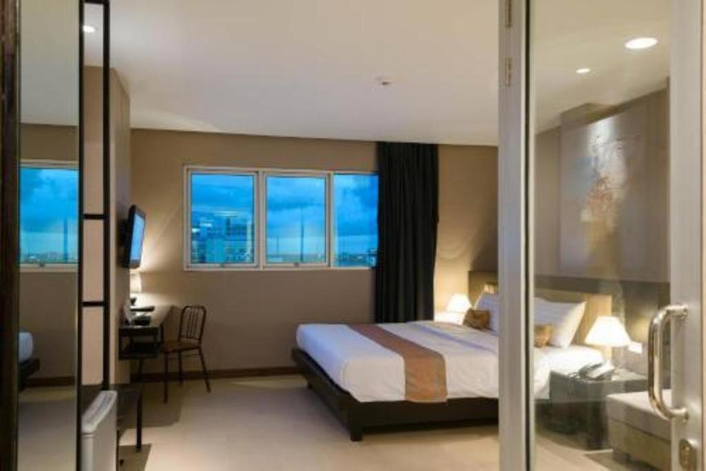 Gajahmada Avara Boutique Hotel Pontianak Exterior photo