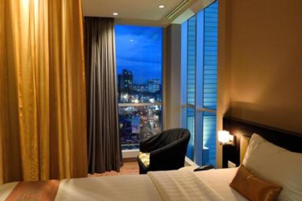 Gajahmada Avara Boutique Hotel Pontianak Exterior photo