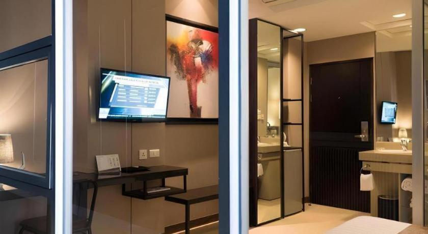 Gajahmada Avara Boutique Hotel Pontianak Exterior photo